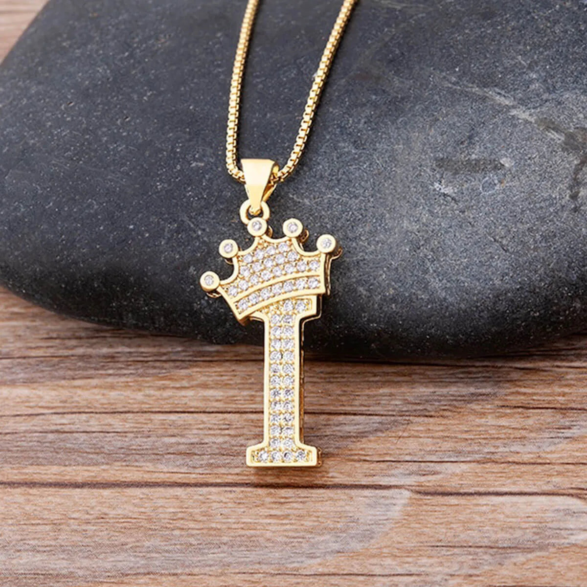 A-Z-Crown-Alphabet-Necklace-I