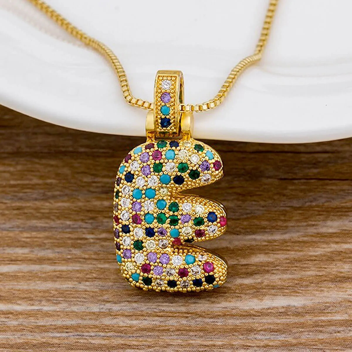 Personalize-Alphabet-Luxury-Necklace-Letter-E