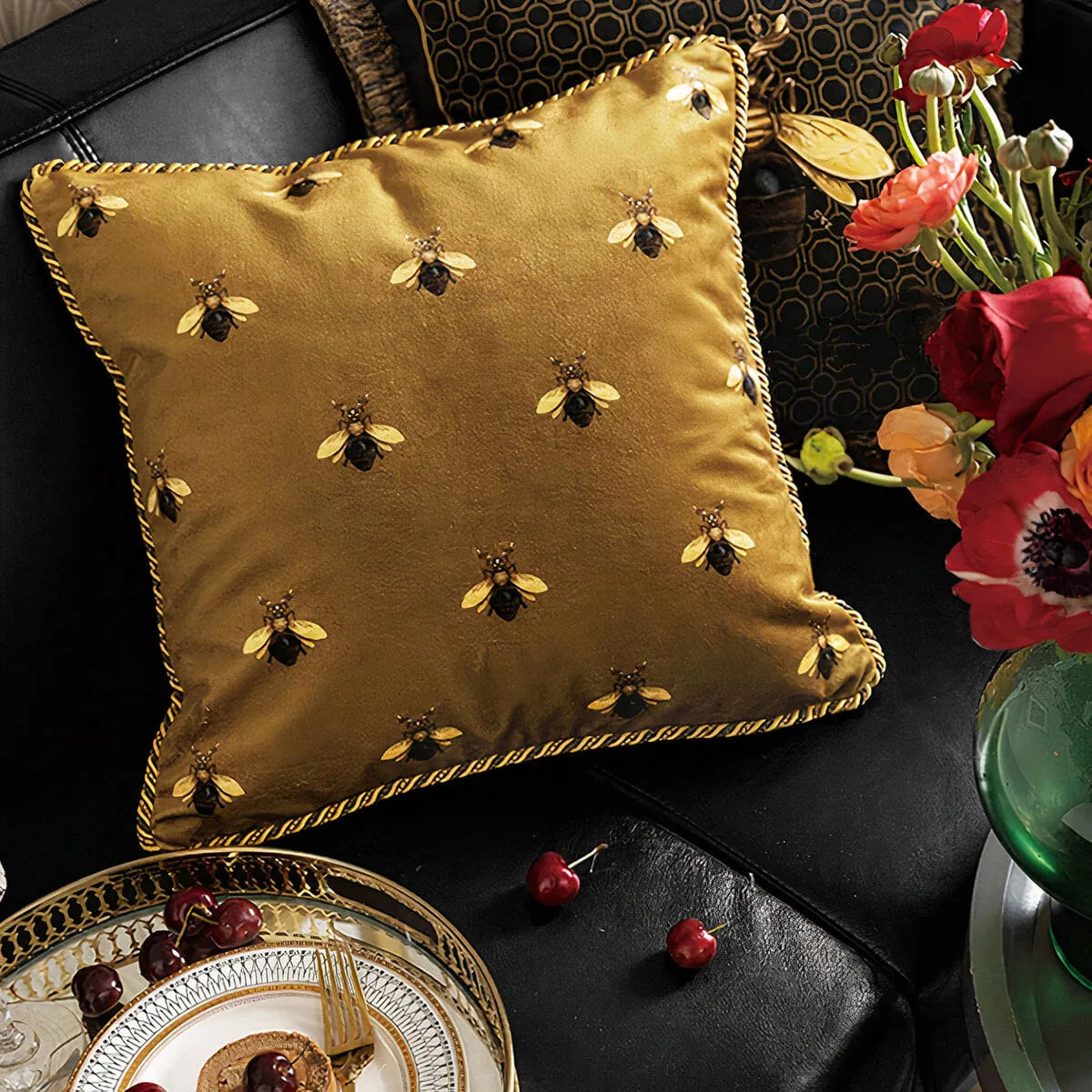 Cushion Cover Decorative Pillow Case Luxury Art Gold Yellow Bee Velvet Soft