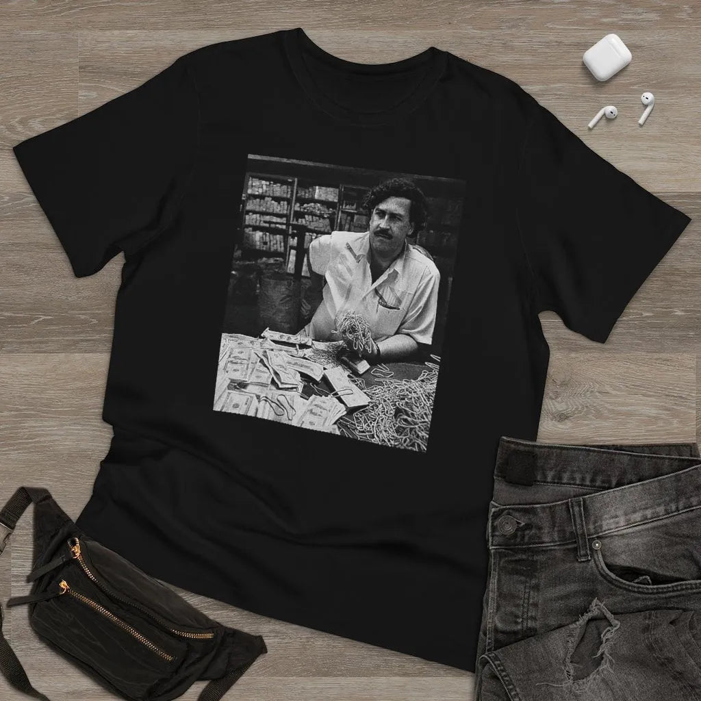 Don Pablo Escobar and his Money on the table T-shirt