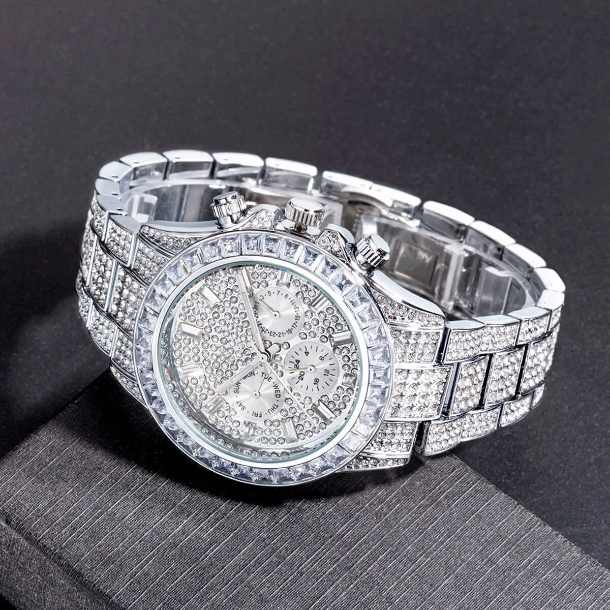 Luxury Golden Iced Out Diamond Stainless Steel Watch