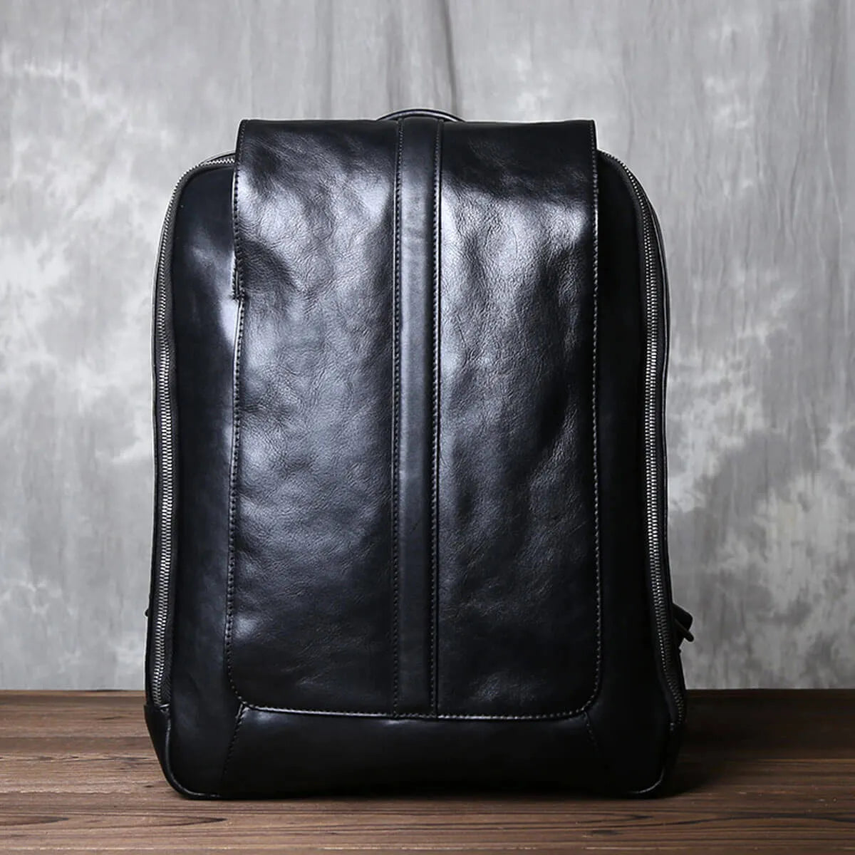 Retro First Layer Cowhide Genuine Leather Fashion Backpack