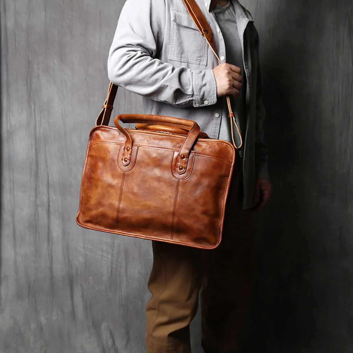 Vintage Premium Leather Handbag Large Capacity Business Briefcase