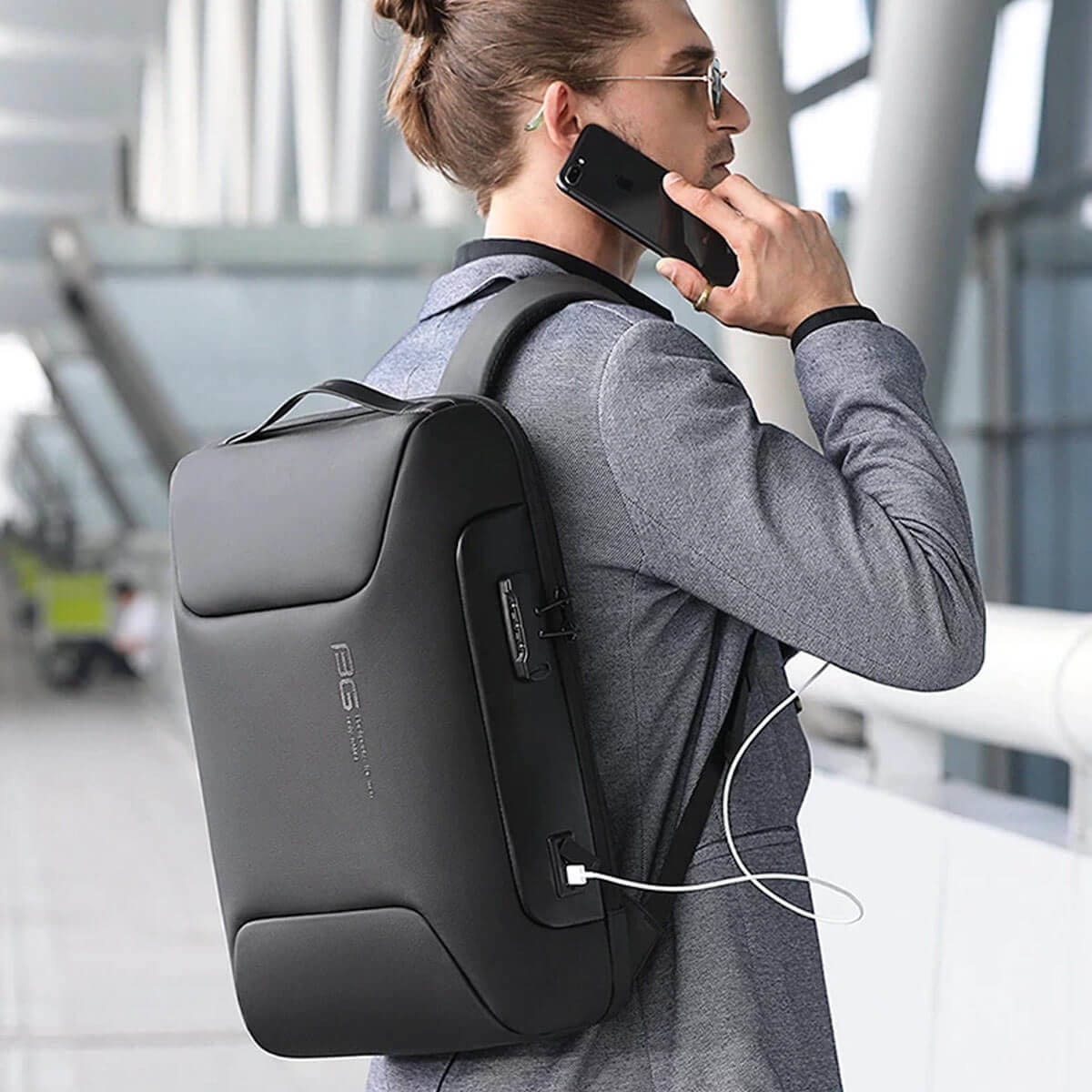 Secure laptop backpack for professionals