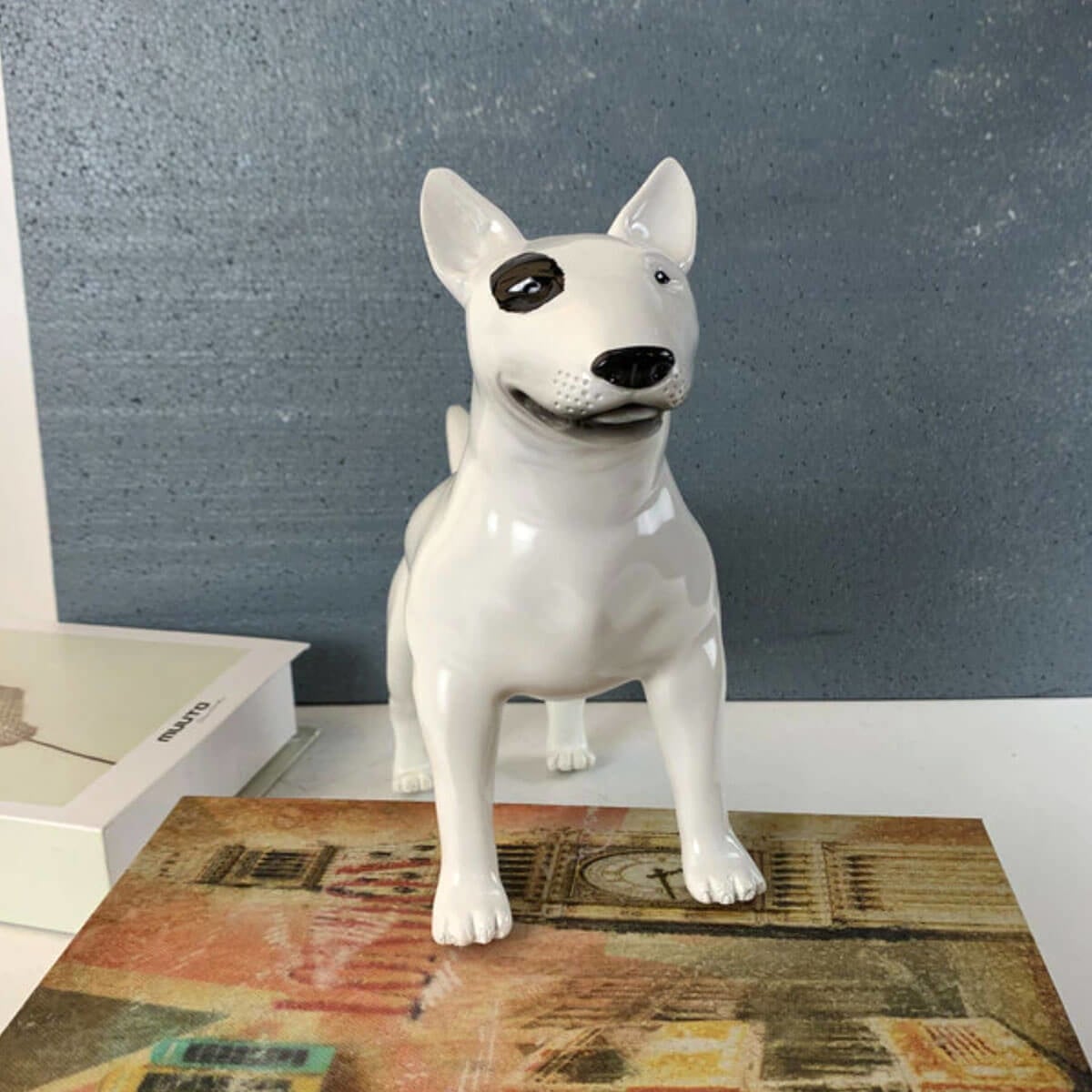 Bull Terrier Statue Kunstharpiks Hundeskulptur