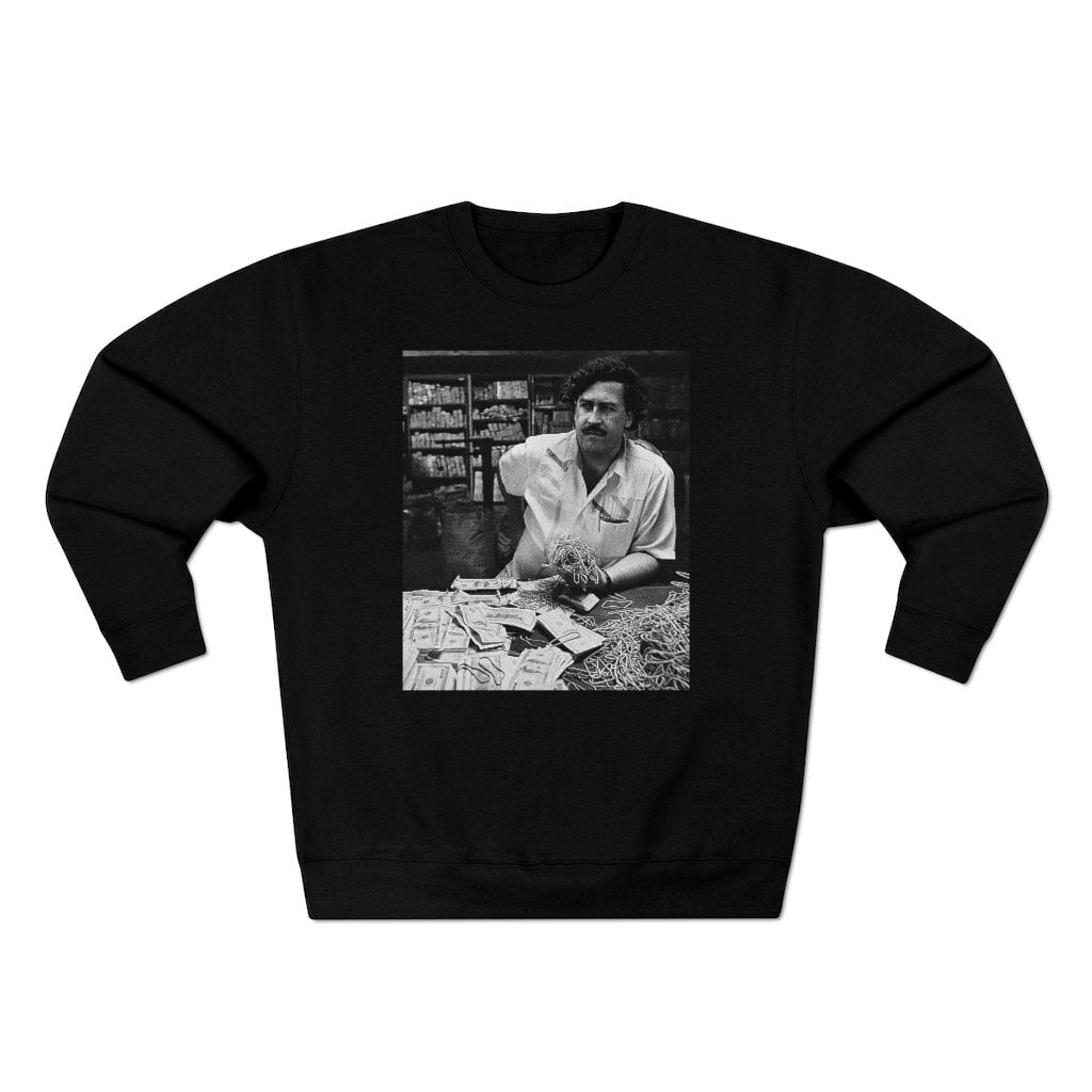 Don Pablo Escobar and his Money on the table Sweatshirt
