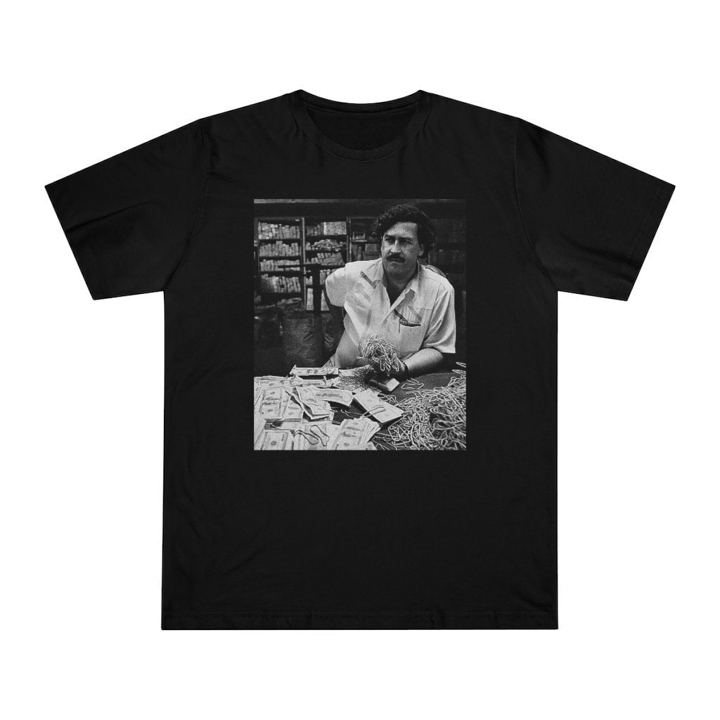 Don Pablo Escobar and his Money on the table T-shirt