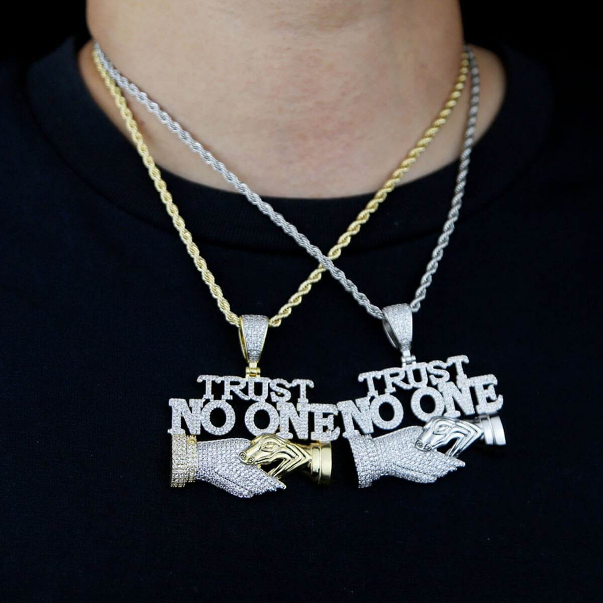 Golden Letter Trust no One Pendant Chain Necklace