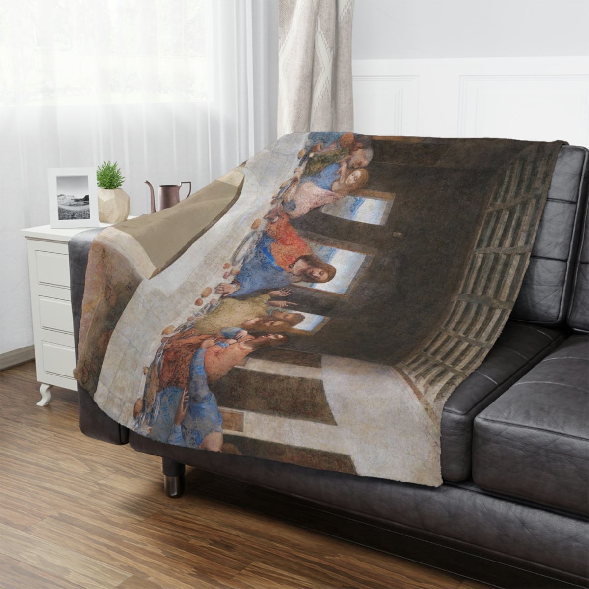 A Blend of Art and Comfort for Your Home Decor