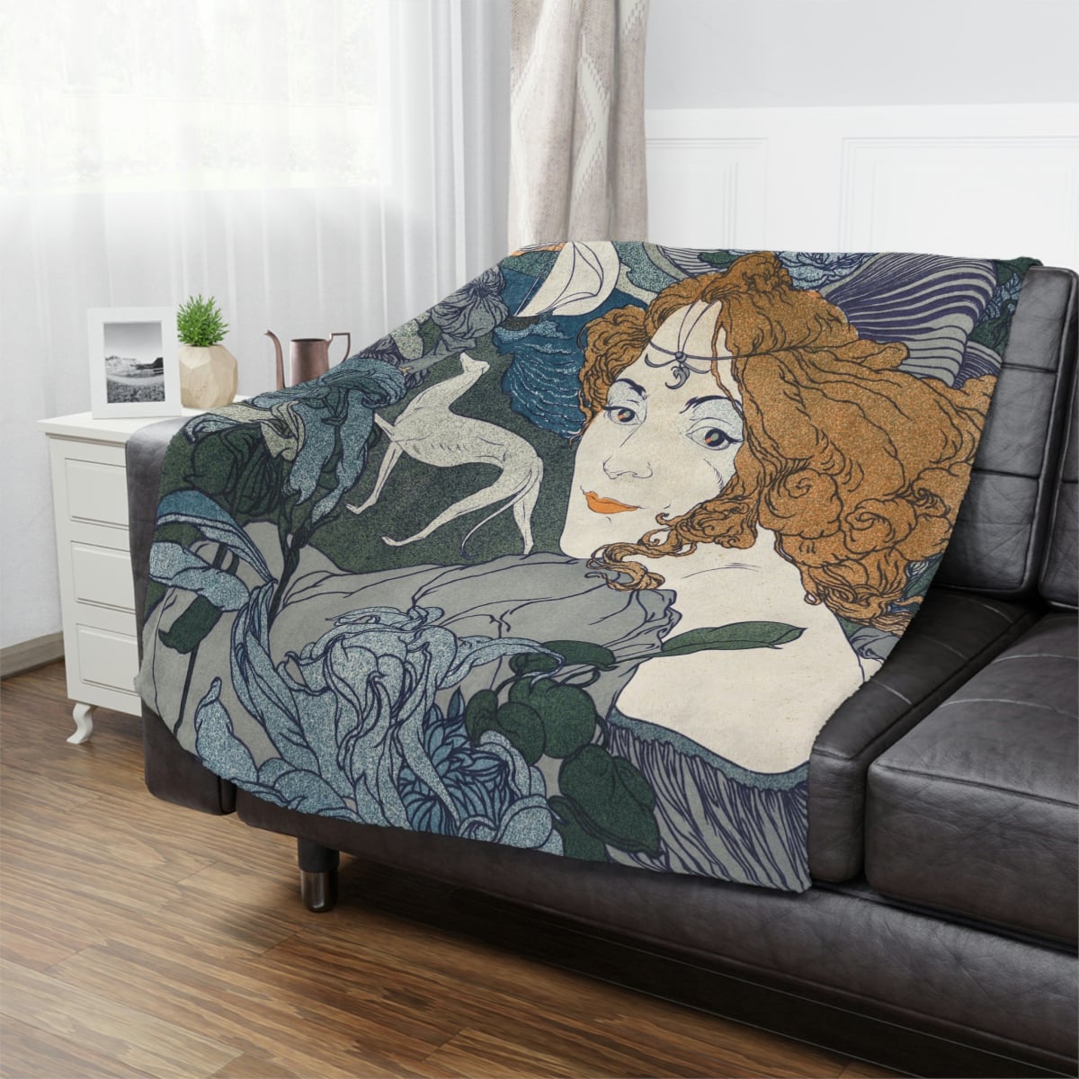 Luxury Textile Blanket with Artistic Home Decor