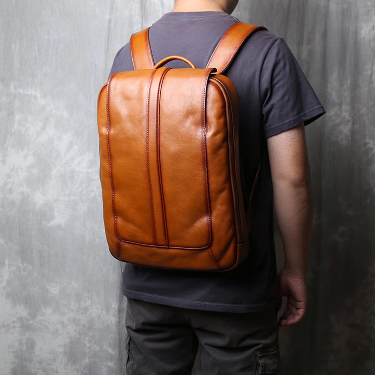 Retro First Layer Cowhide Genuine Leather Fashion Backpack
